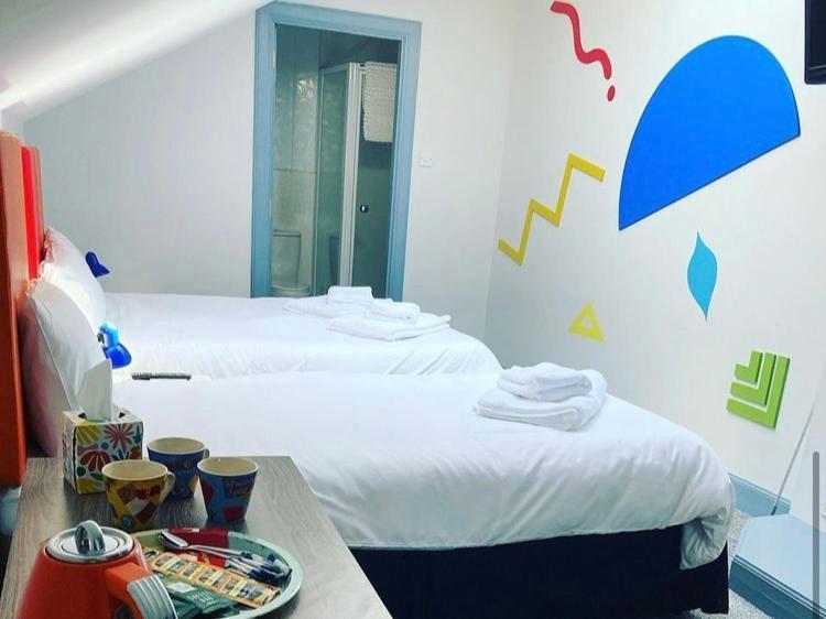 אינברנס Friars Bridge Guesthouse מראה חיצוני תמונה